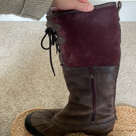 UGG Women’s size 10 snow boots (suede and leather) - Picture 8 of 12